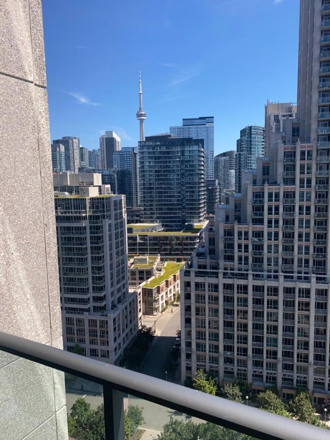 Downtown Toronto+Free Parking+Cn Tower View Daire Dış mekan fotoğraf